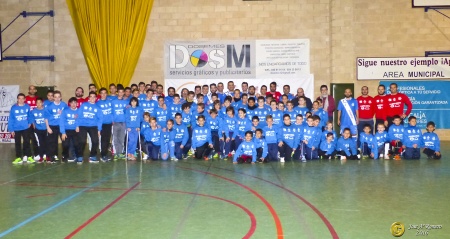 El Manzanares FS presentó a los jugadores de sus categorías inferiores. Foto: J. A. Romero