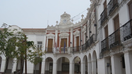 Banderas a media asta en el Ayuntamiento de Manzanares el domingo 11 de diciembre de 2016