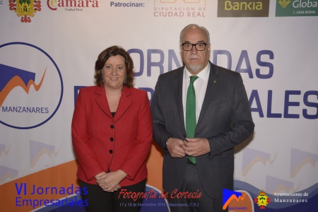 Julian Nieva, alcalde de Manzanares y Patricia Franco, consejera de economía, empresas y empleo
