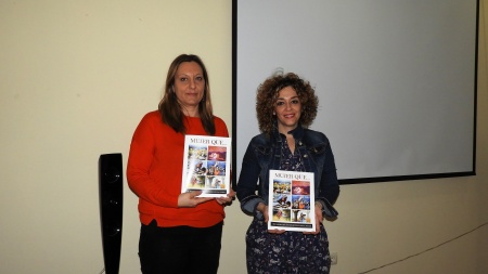 Beatriz Labián (dcha) concejal de políticas de igualdad junto a la coordinadora del Centro de la Mujer, Ángeles Morales