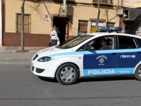 Vehículo patrulla de la policía local de Manzanares