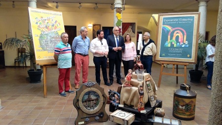 Inauguración de la exposición a cargo del alcalde