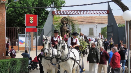 Entrada de San Isidro al recinto ferial en la romería de 2016