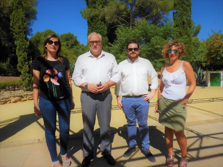 Julián Nieva, alcalde de Manzanares, junto a miembros del equipo de gobierno en la visita a las obras que se realizan en la localidad