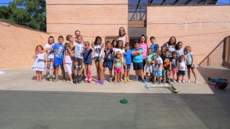 Niños y niñas participantes en el Programa Concilia en Vacaciones del Ayuntamiento de Manzanares