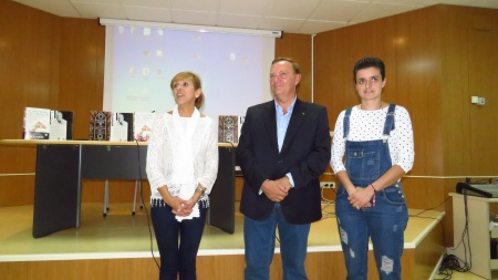 Cebrián, junto a Gonzalo Giner y Esther Nieto