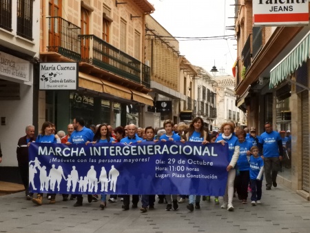 Cabecera de la Marcha Intergeneracional