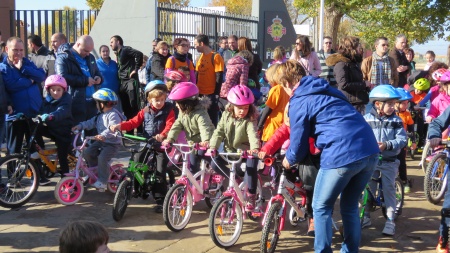Los más pequeños en la celebración del Día de la Bicicleta el año pasado