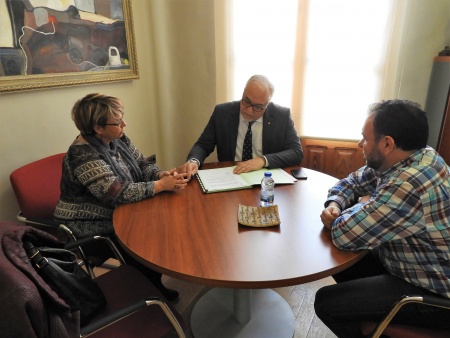 Momento de la firma del convenio con Carea