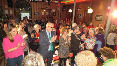 El alcalde y Beatriz Labián durante el acto celebrado en La Bota de Oro