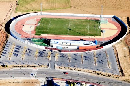 La parcela a solicitar es la situada a la izquierda de la pista de atletismo