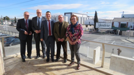 Visita del consejero de Agricultura a la Cooperativa 'Jesús del Perdón'