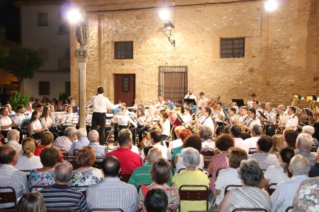 Concierto de pasodobles en la última noche de feria