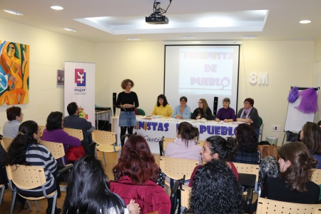 Beatriz Labián dio la bienvenida a la nueva asociación feminista