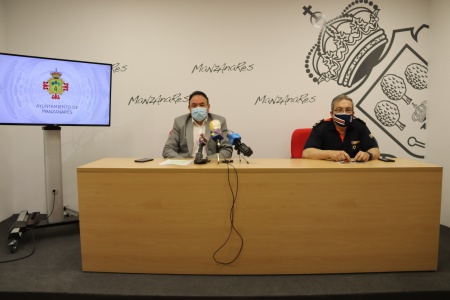 Juan López de Pablo y Miguel Ángel Rodríguez en rueda de prensa