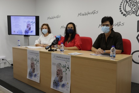 Zúñiga (centro) junto a Lara (izquierda) y Sánchez (derecha) en la presentación de las jornadas