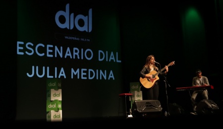 Julia Medina - Escenario Dial en el Gran Teatro de Manzanares
