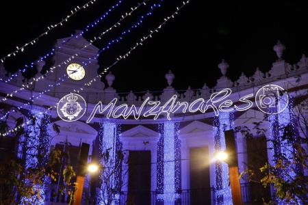 Iluminación navideña de la fachada del Ayuntamiento