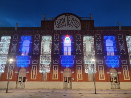 Iluminación navideña del Gran Teatro de Manzanares (2020)