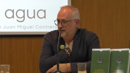 Presentación libro El aire está lleno de agua - Juan Miguel Contreras