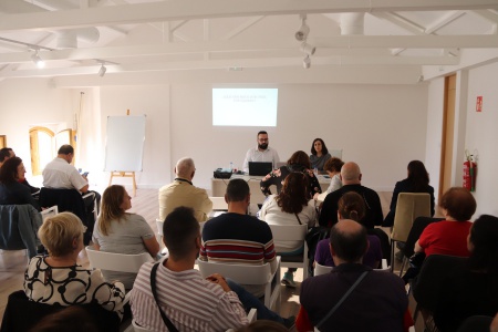 Charla sobre suicidio