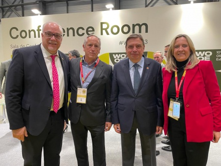 Julián Nieva con Vicente Sánchez Migallón con el ministro Luis Planas y con Otilia Romero de Condés