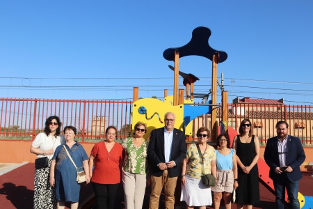 Nuevo parque infantil barrio del Río