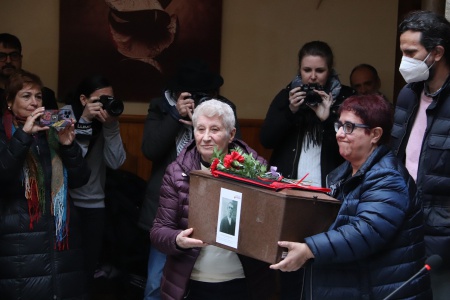 Entrega de restos a familiares de represaliados del franquismo en el CC Ciega de Manzanares