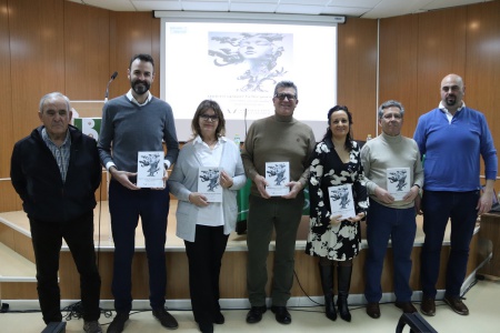 Presentación del libro 'Quiero apagar la luz para mirarte, 101 días con mi madre' de Marciano Sánchez Cabanillas