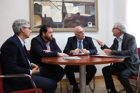 Renovación del convenio de colaboración entre el Ayuntamiento de Manzanares y Aempoman