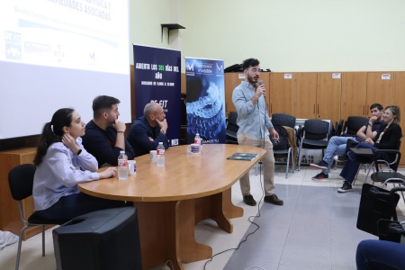 Mesa redonda '¿Qué es la salud?'