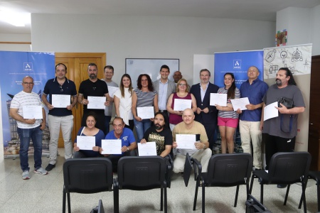 Entrega de diplomas de la formación 'Operaciones Industriales de manipulación de aluminios'