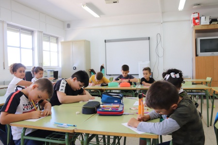 Imagen de archivo: Vuelta al cole 2022 - CEIP Enrique Tierno Galván