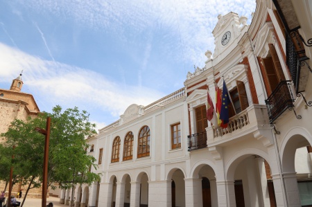 Fachada del Ayuntamiento de Manzanares