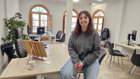 La educadora social Rosa María Márquez en el Centro Social de Casa Josito