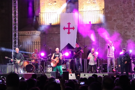 Celtas Cortos en el concierto de 2022 en la plaza de Manzanares