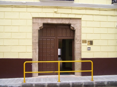 Puerta de la UP de Manzanares