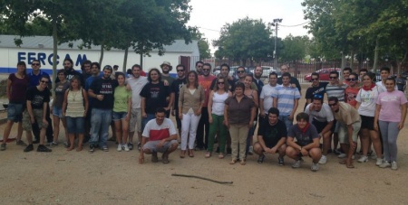 Foto conjunta de participantes y organización