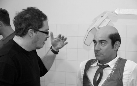 Sergio González-Román (director) junto al actor que encarna a Sánchez Mejías durante el rodaje