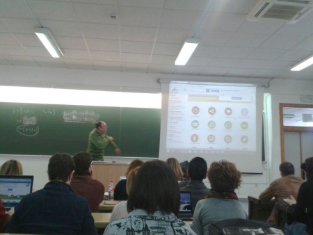 José Luis Olmo en la presentación de la plataforma en el Congreso Matemático