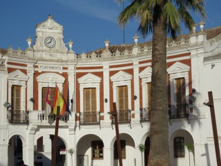 En las elecciones se elige a 17 concejales