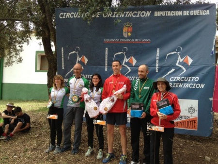 Podium de veteranos con Juan Pedro Trujillo y María José Schez. de la Serrana