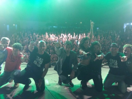 Selfie que se realizó el grupo al terminar el concierto en Manzanares
