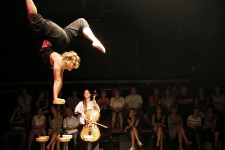 Momento de la actuación de Zen del Sur en el Gran Teatro