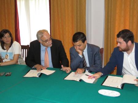 Momento de la reunión con el consejero de Agricultura