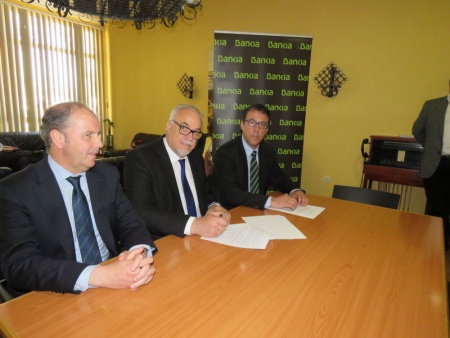 Momento de la firma del acuerdo