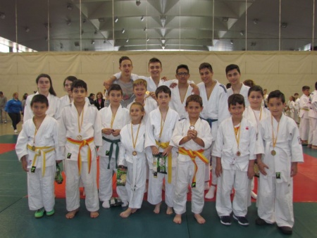 Competidores de la Escuela de Judo de Manzanares en el Trofeo Cañizares