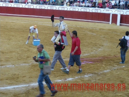 Joselito Adame, a hombros en Manzanares