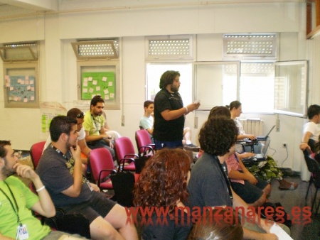 Un joven de Manzanares interviene en la Politeia 09 en Albacete