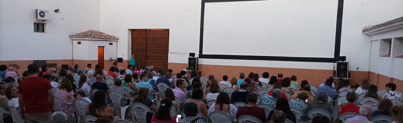 Imagen de archivo. Cine de verano